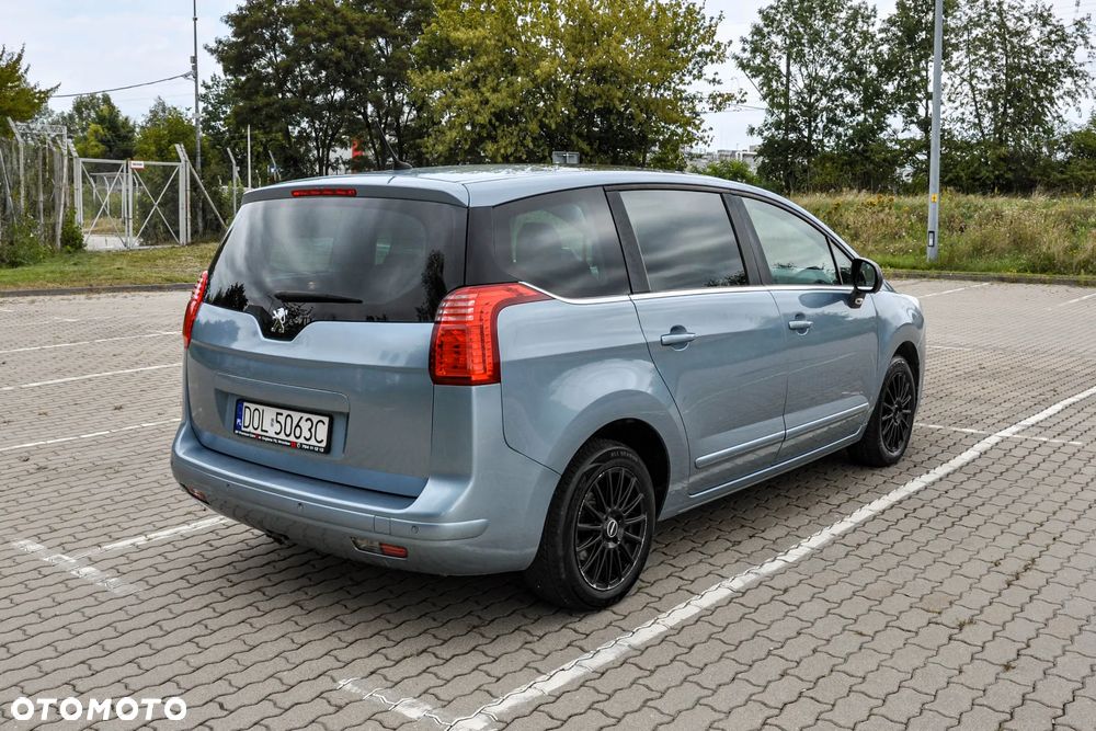 Peugeot 5008 - 4