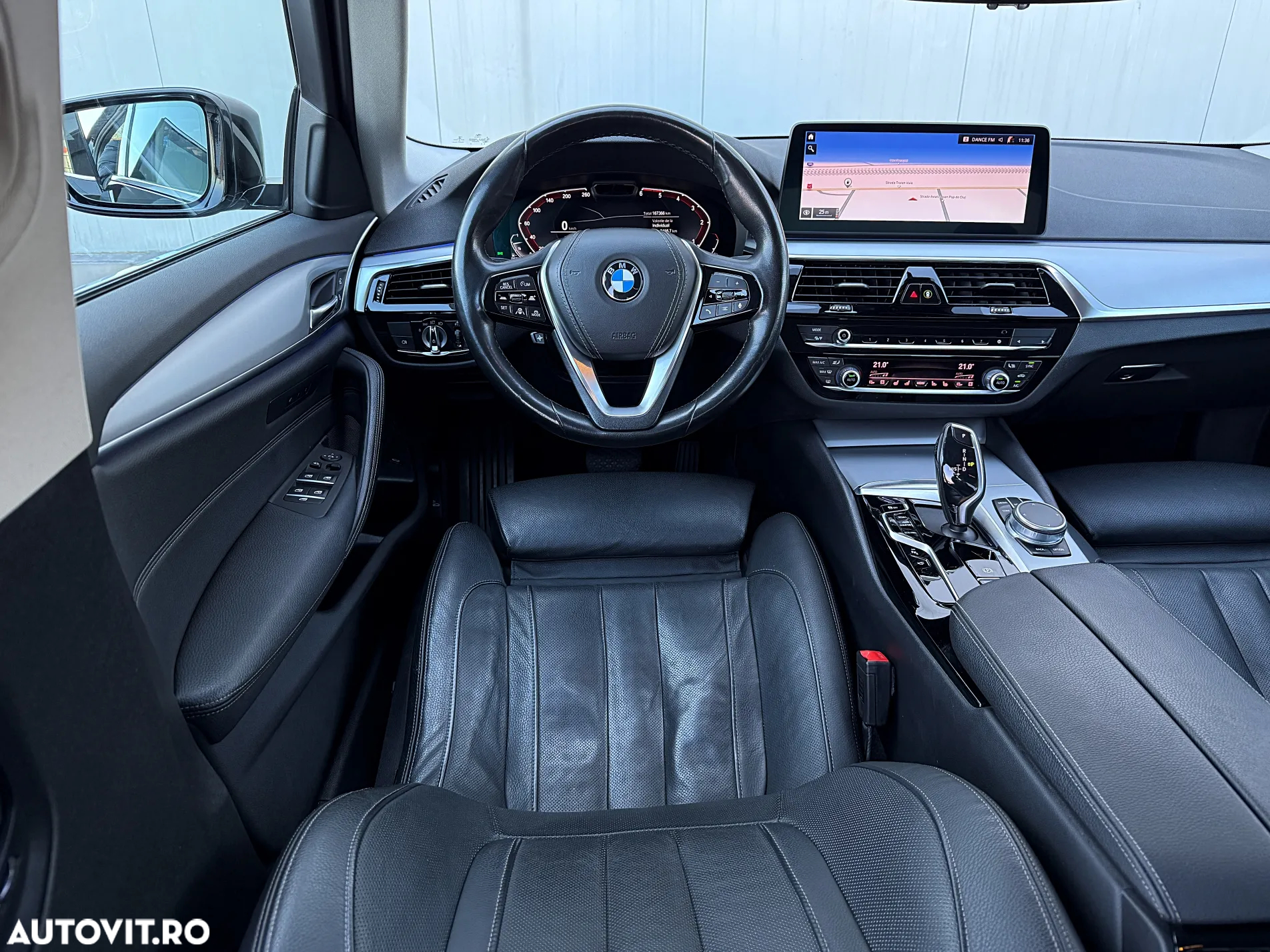 BMW Seria 5 520d Aut. Luxury Line - 18