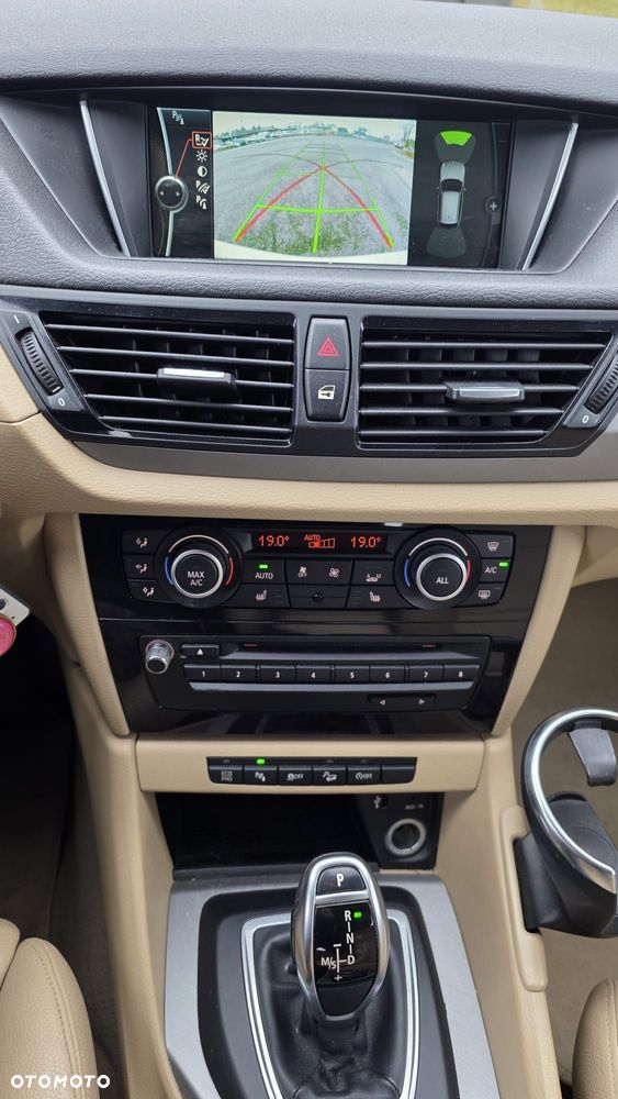 BMW X1 xDrive25d - 27