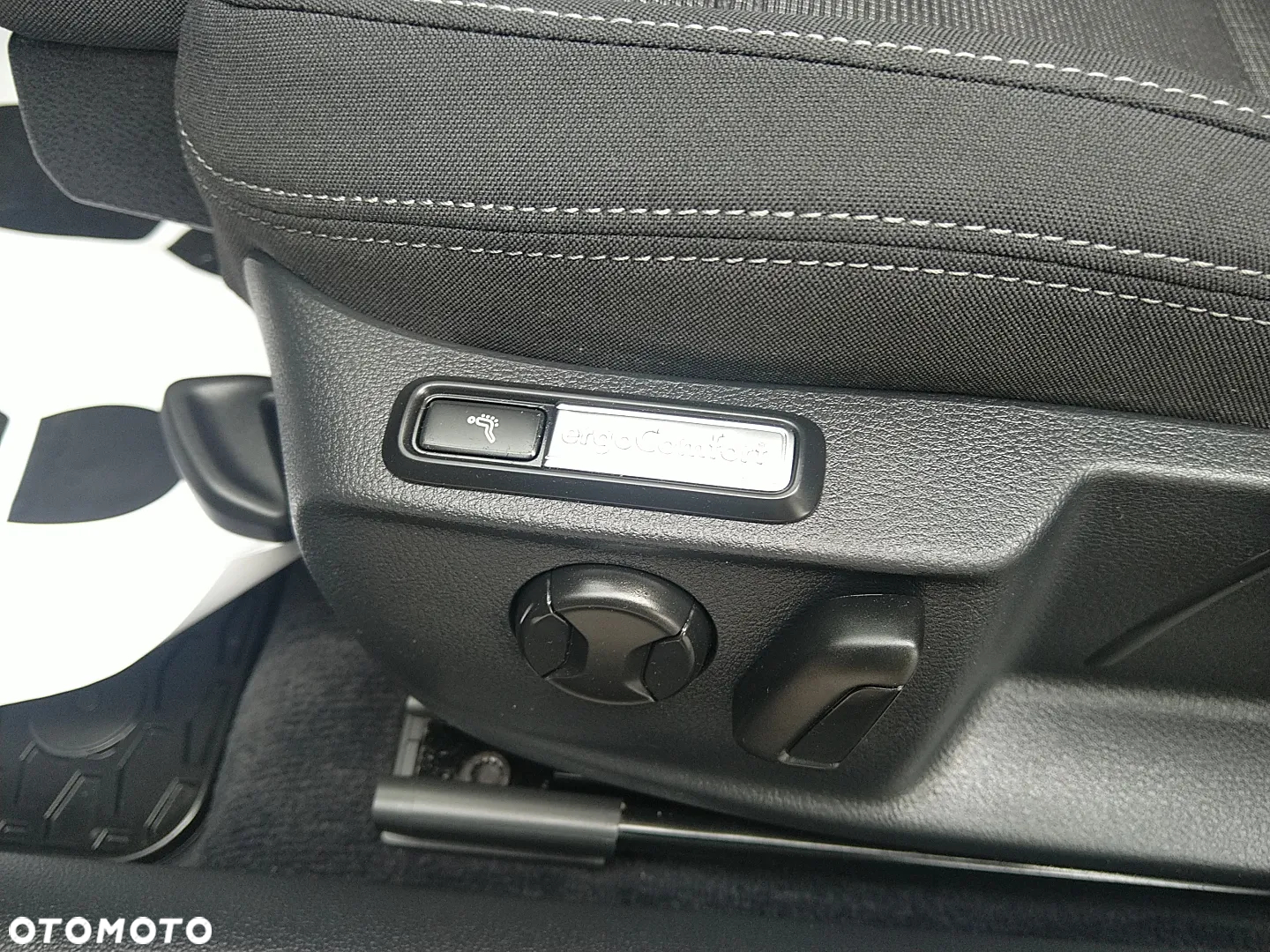 Volkswagen Passat 2.0 TDI BMT Comfortline DSG - 24