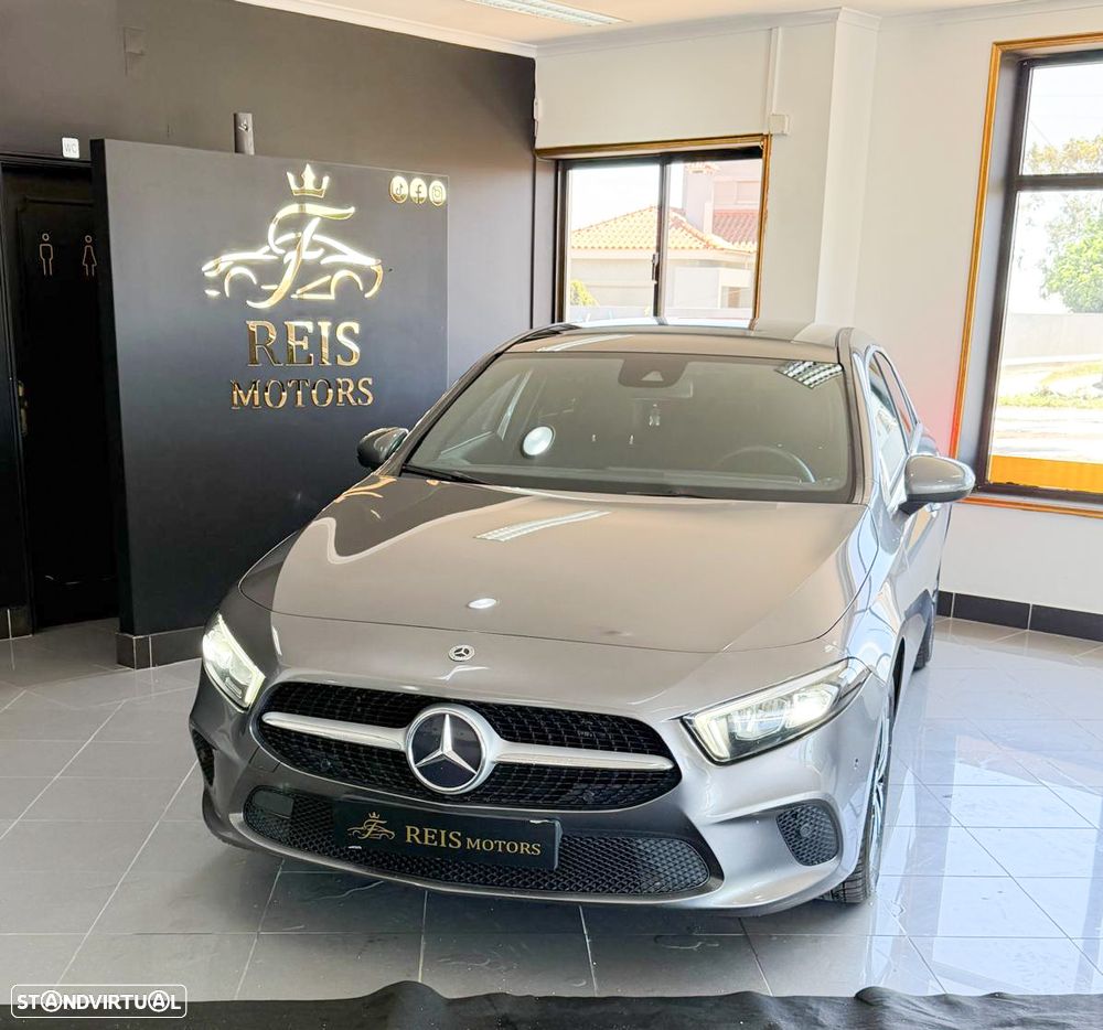 Mercedes-Benz A 250 Limousine e 8G-DCT AMG Line - 1