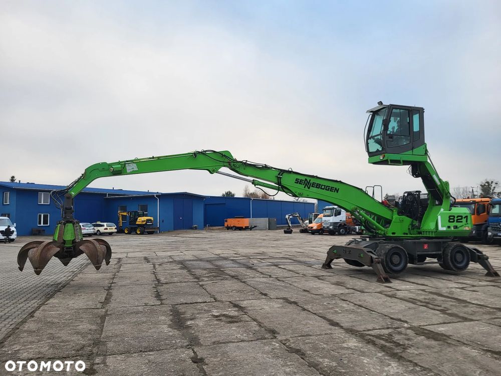 Sennebogen 821 M przeładunkowa do złomu chwytak + magnes - 15
