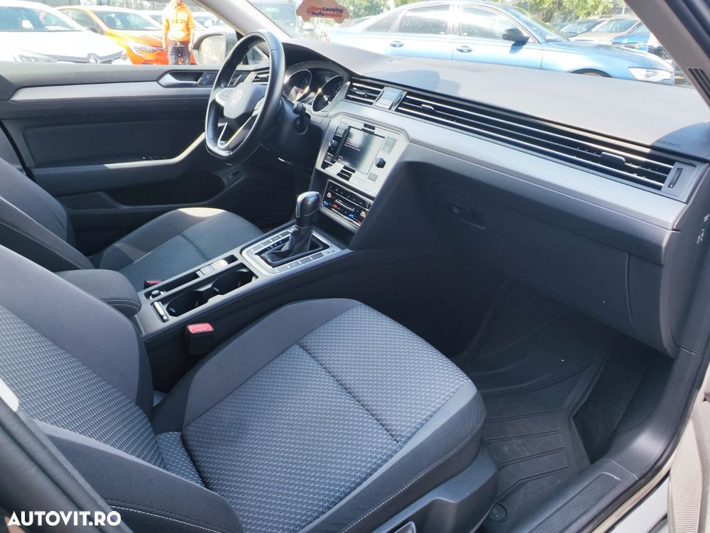 Volkswagen Passat 2.0 TDI DSG Comfortline - 17