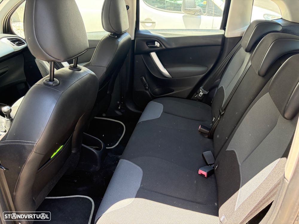 Citroën C3 1.2 PureTech Attraction - 12