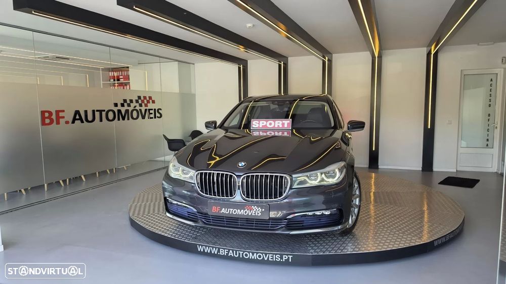 BMW 730 d - 12