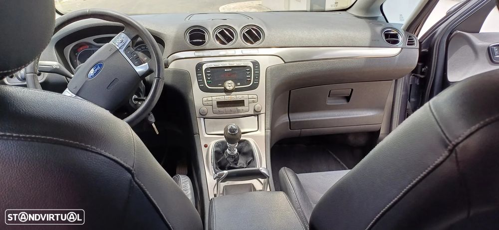 Ford S-Max 1.8 TDCi Titanium 7L - 15