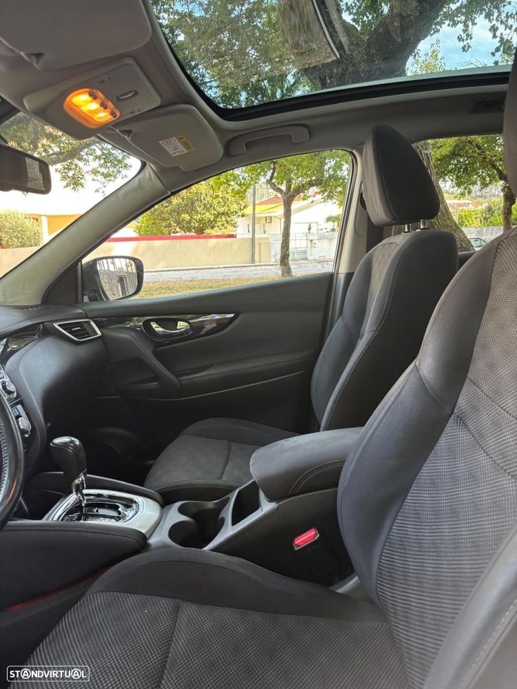 Nissan Qashqai 1.6 dCi Tekna Xtronic - 26