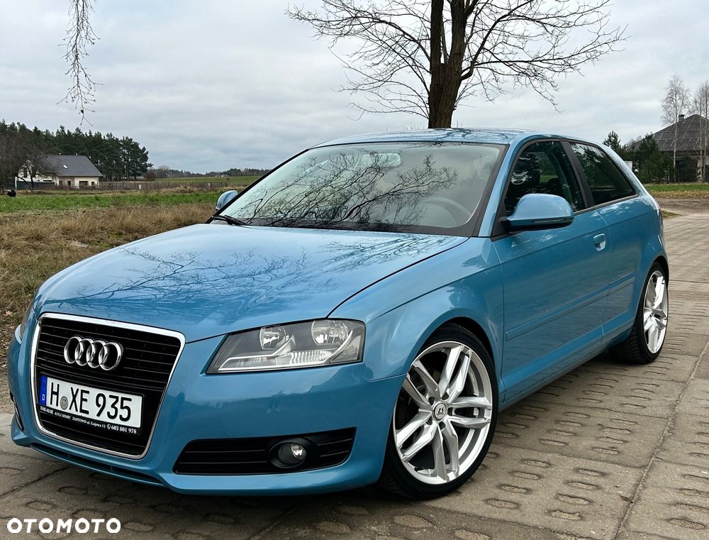 Audi A3 3-drzwiowe 1.6 Attraction - 1