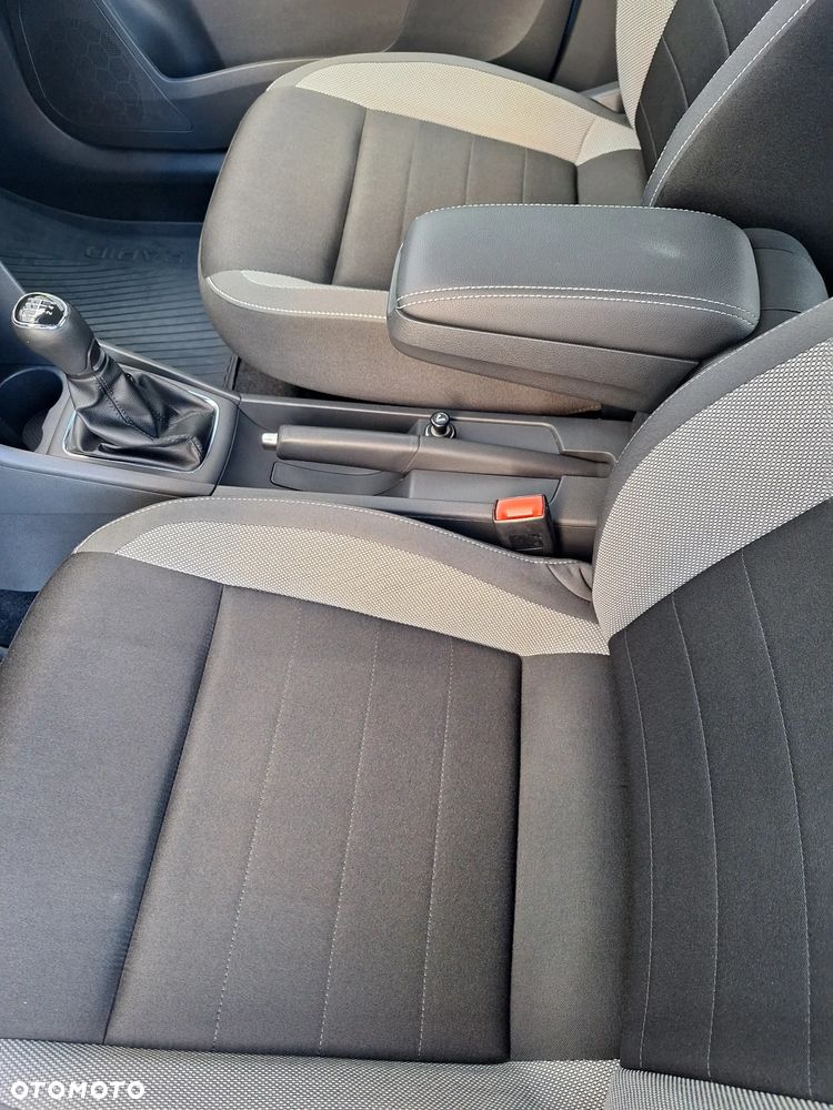 Skoda RAPID 1.2 TSI Ambition - 6