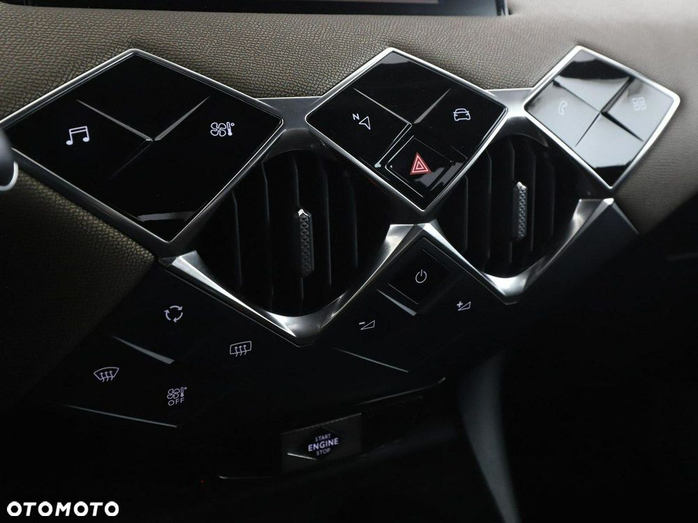 DS Automobiles DS 3 Crossback - 27