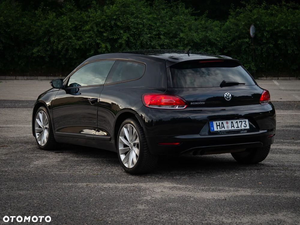 Volkswagen Scirocco 2.0 TDI DSG Blue Motion Technologie Edition - 4