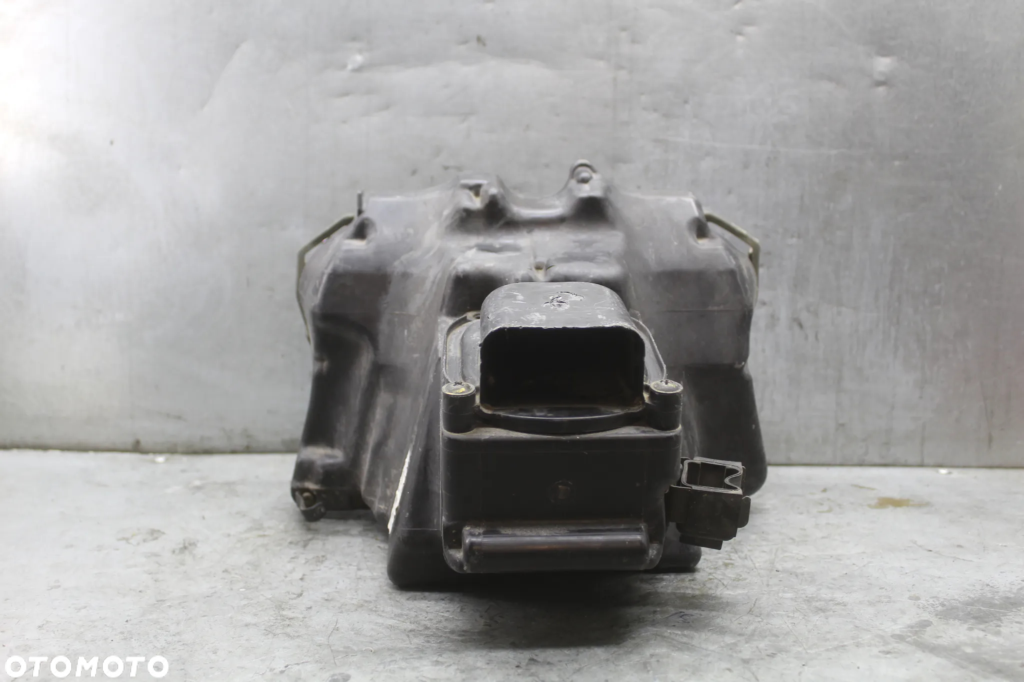 Kawasaki Z750 airbox obudowa filtra - 4