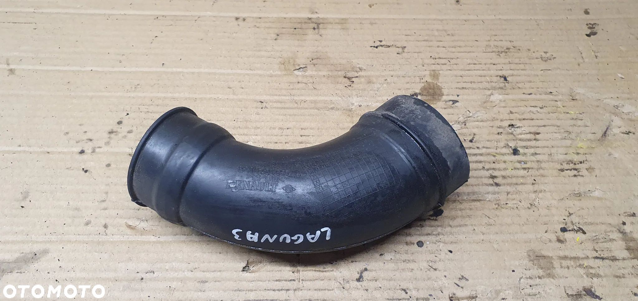 Rura przewód dolot powietrza Renault Laguna III 2.0 DCI 8200724087A - 1