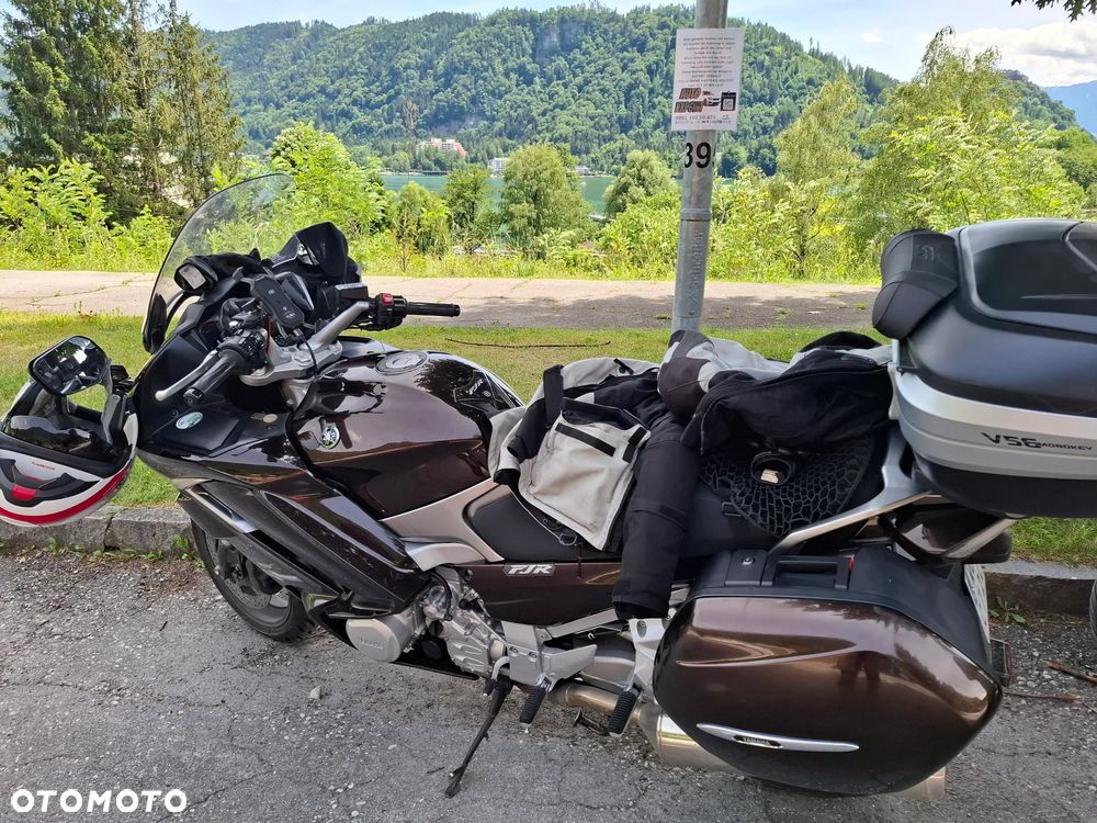 Yamaha FJR - 4