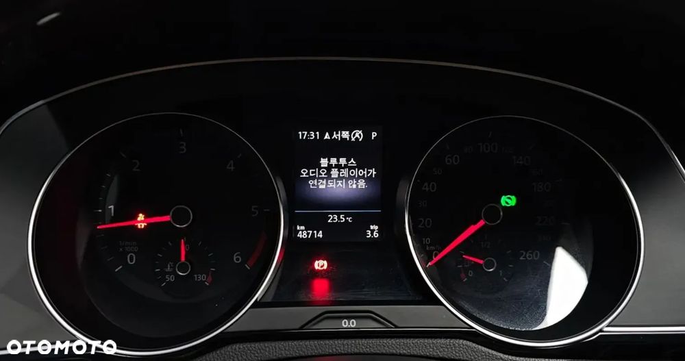 Volkswagen Passat 2.0 TDI SCR 4Motion DDG Highline - 12