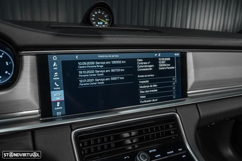 Porsche Panamera 4 E-Hybrid - 15