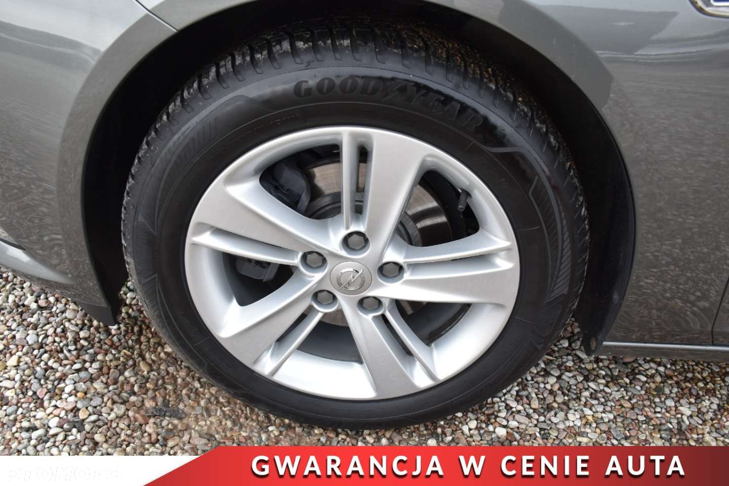 Opel Insignia - 36