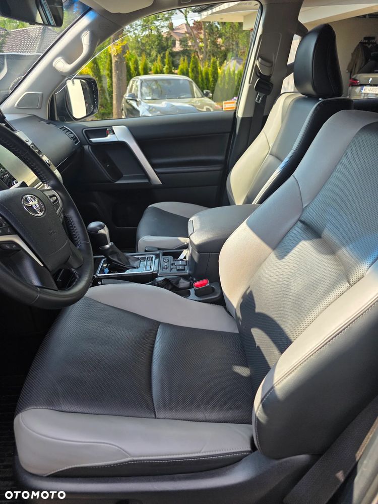 Toyota Land Cruiser LC 2.8 D-4D Executive - 18