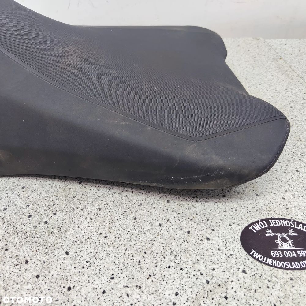 Kanapa, fotel przód, siedzenie kierowcy KTM 1290 Super Duke GT - 10