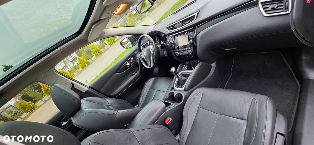 Nissan Qashqai 1.6 DIG-T Tekna - 25