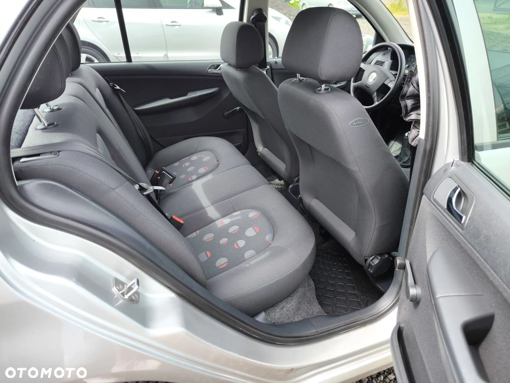 Skoda Fabia 1.4 16V Comfort - 15