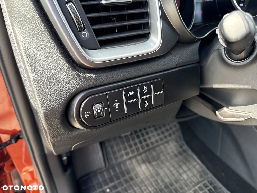 Kia XCeed 1.5 T-GDI M - 21