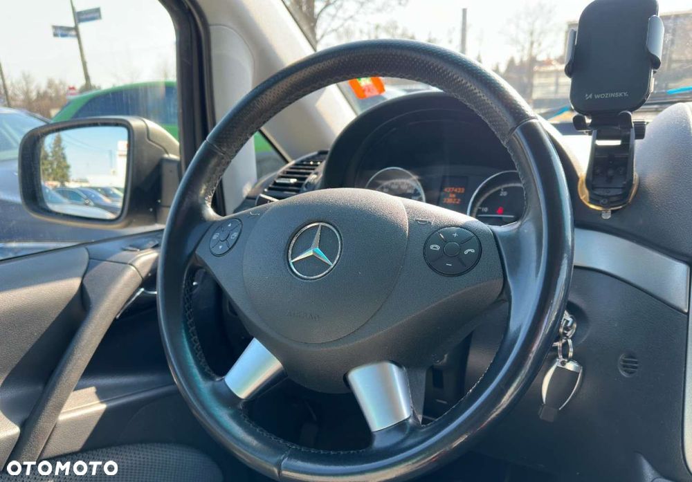 Mercedes-Benz Viano - 15