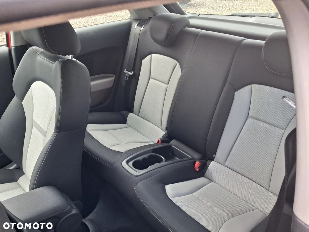 Audi A1 3-drzwiowe 1.6 TDI S line Sportpaket - 10