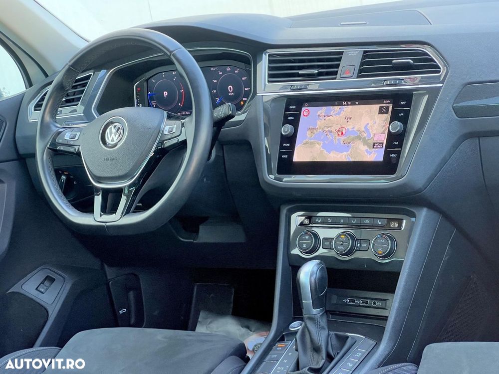 Volkswagen Tiguan - 9
