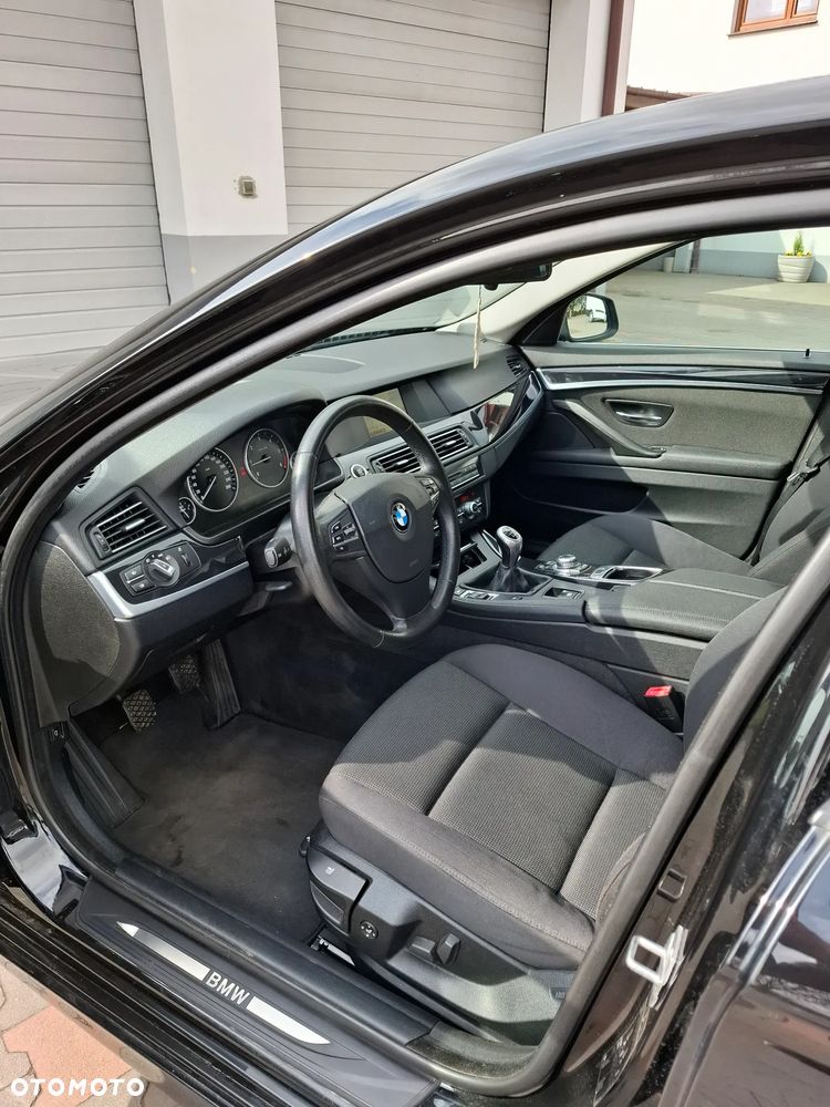 BMW Seria 5 520d Efficient Dynamics Edition - 8