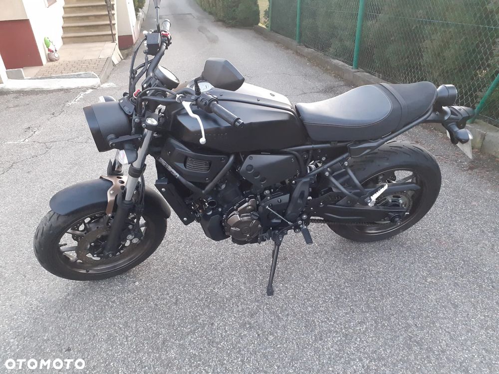 Yamaha XSR - 11