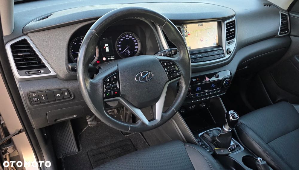 Hyundai Tucson blue 1.7 CRDi 2WD Passion Plus - 10