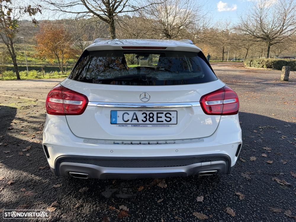 Mercedes-Benz GLA 180 - 6
