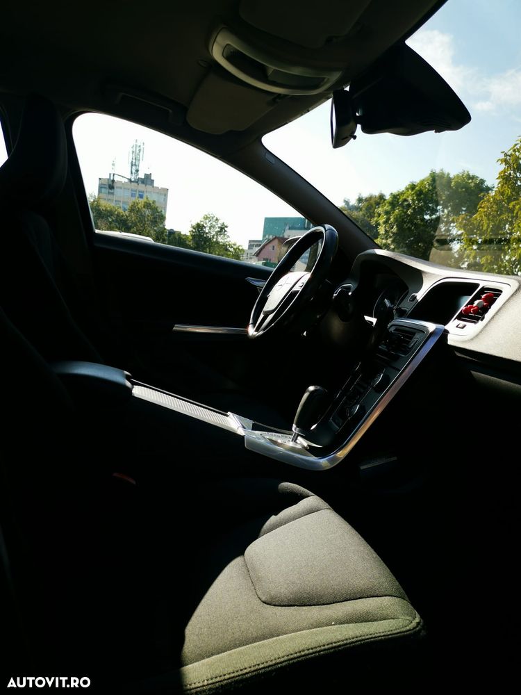 Volvo S60 D2 Start-Stop ECO Kinetic - 11