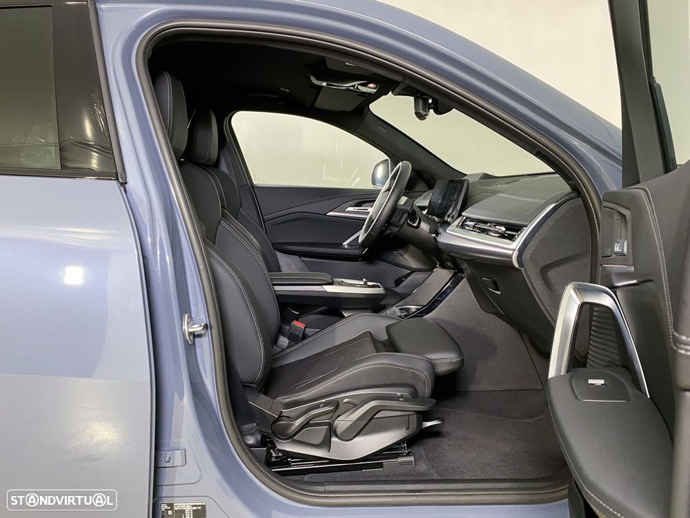 BMW iX2 eDrive20 Pack Desportivo M - 19