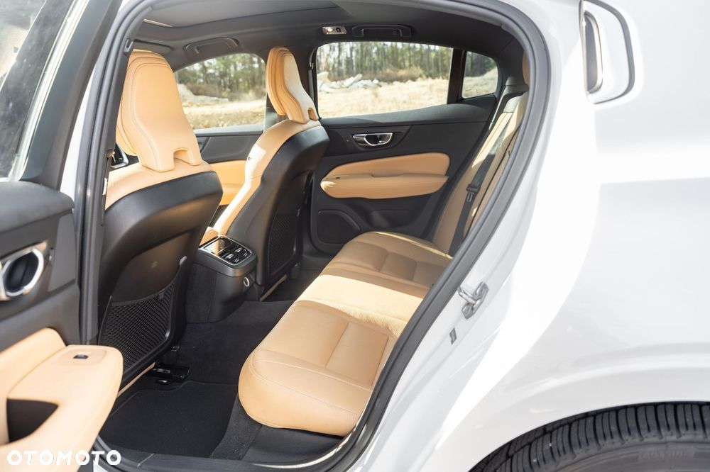 Volvo S60 T6 AWD Geartronic Summum - 13