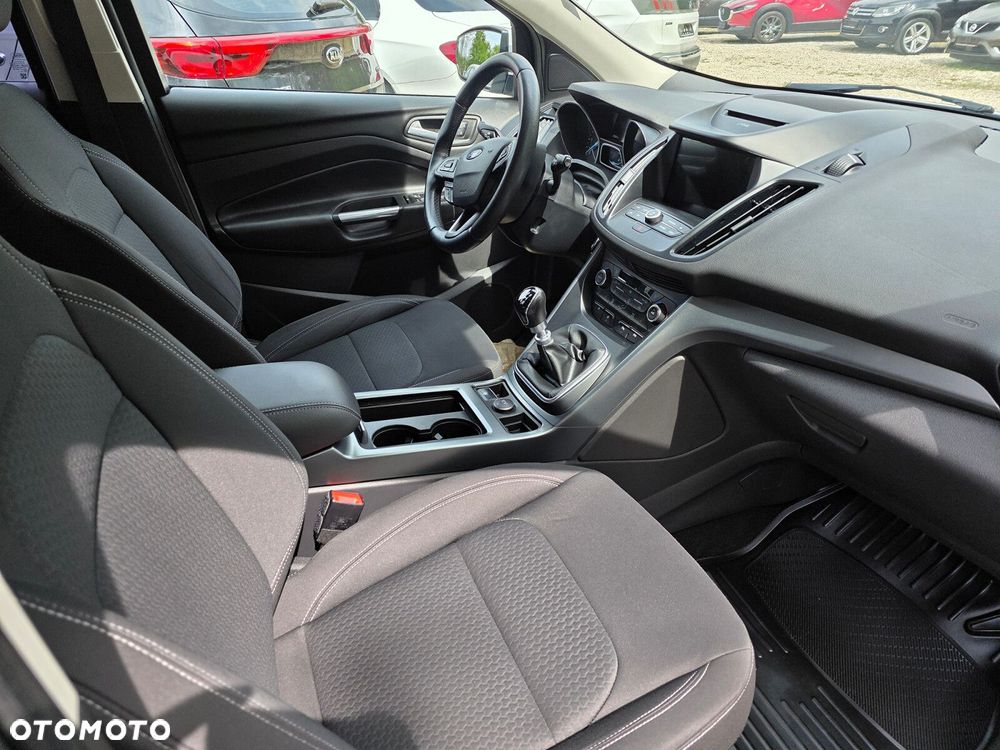 Ford Kuga - 13