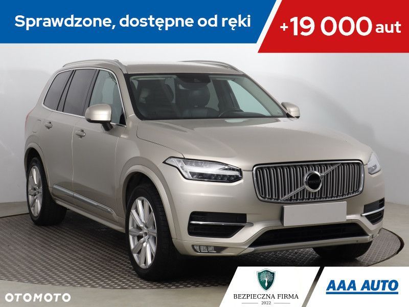 Volvo XC 90 - 1