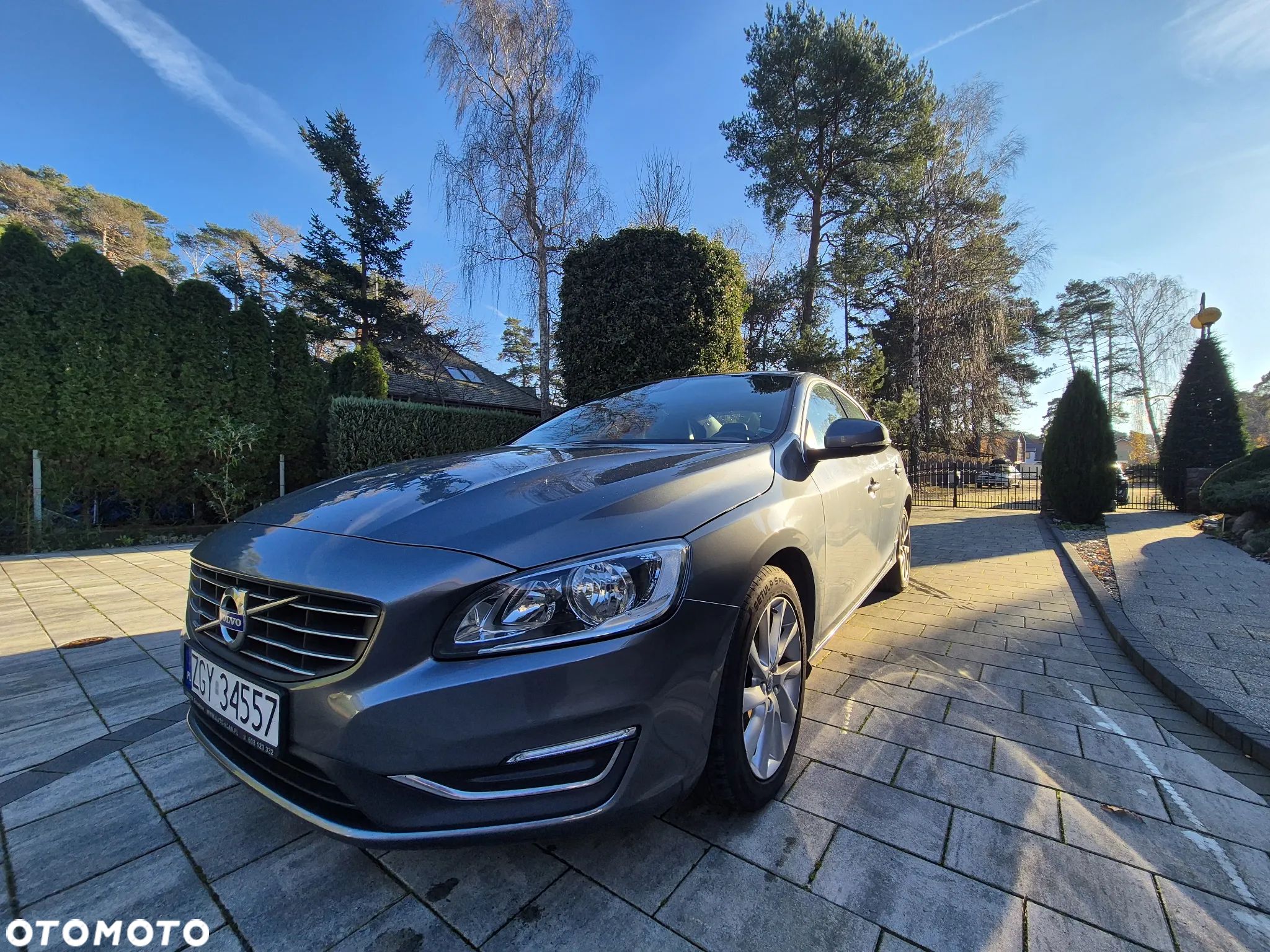 Volvo S60 - 1