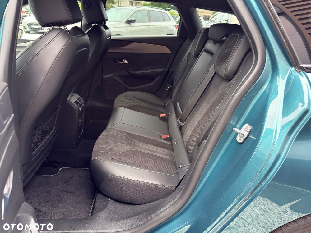Peugeot 308 BlueHDi 130 EAT8 GT EXCLUSIVE - 20