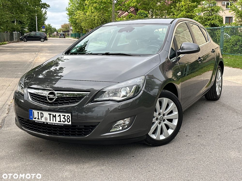 Opel Astra 1.4 T Cosmo - 1