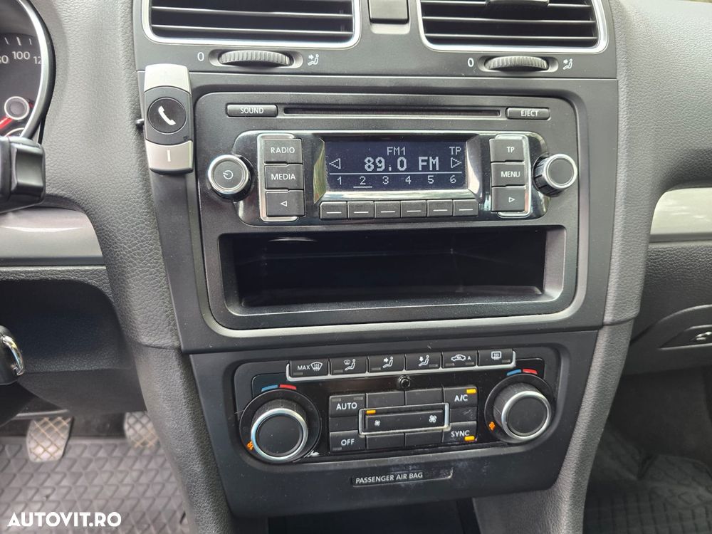 Volkswagen Golf 1.6 TDI BMT Comfortline - 21