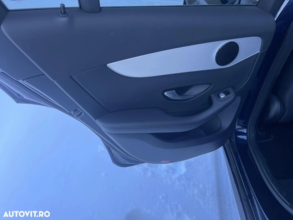 Mercedes-Benz GLC - 25