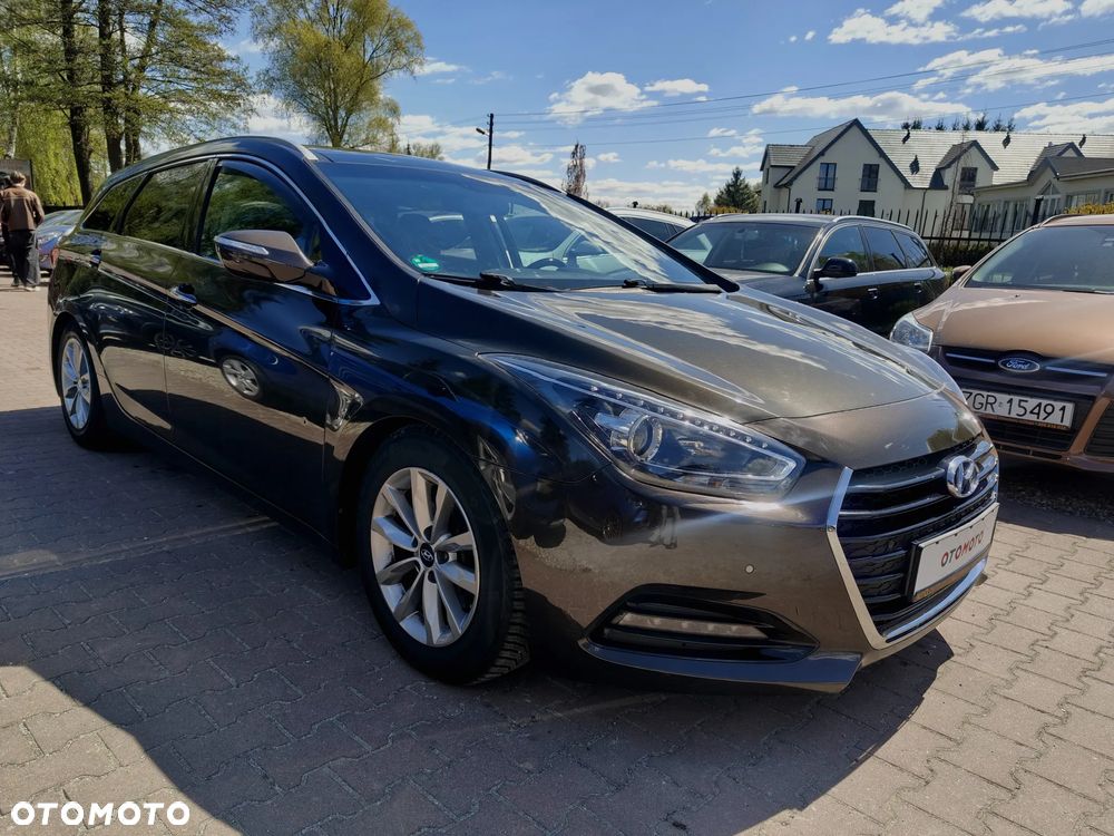Hyundai i40 Kombi blue 1.7 CRDi Premium - 1