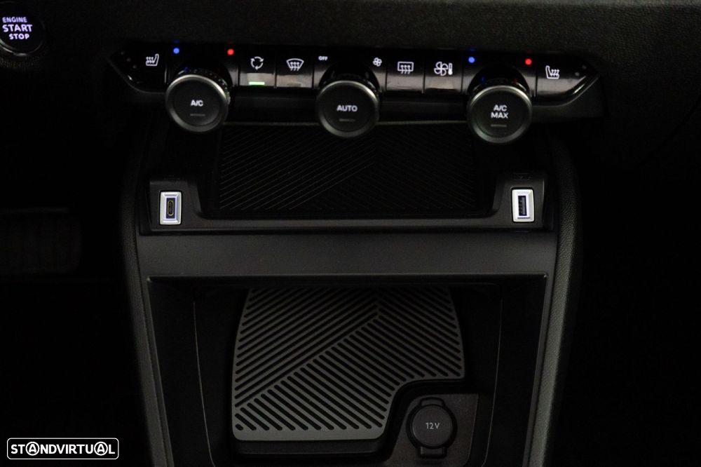 Citroën C4 1.2 PureTech Shine Pack EAT8 - 26