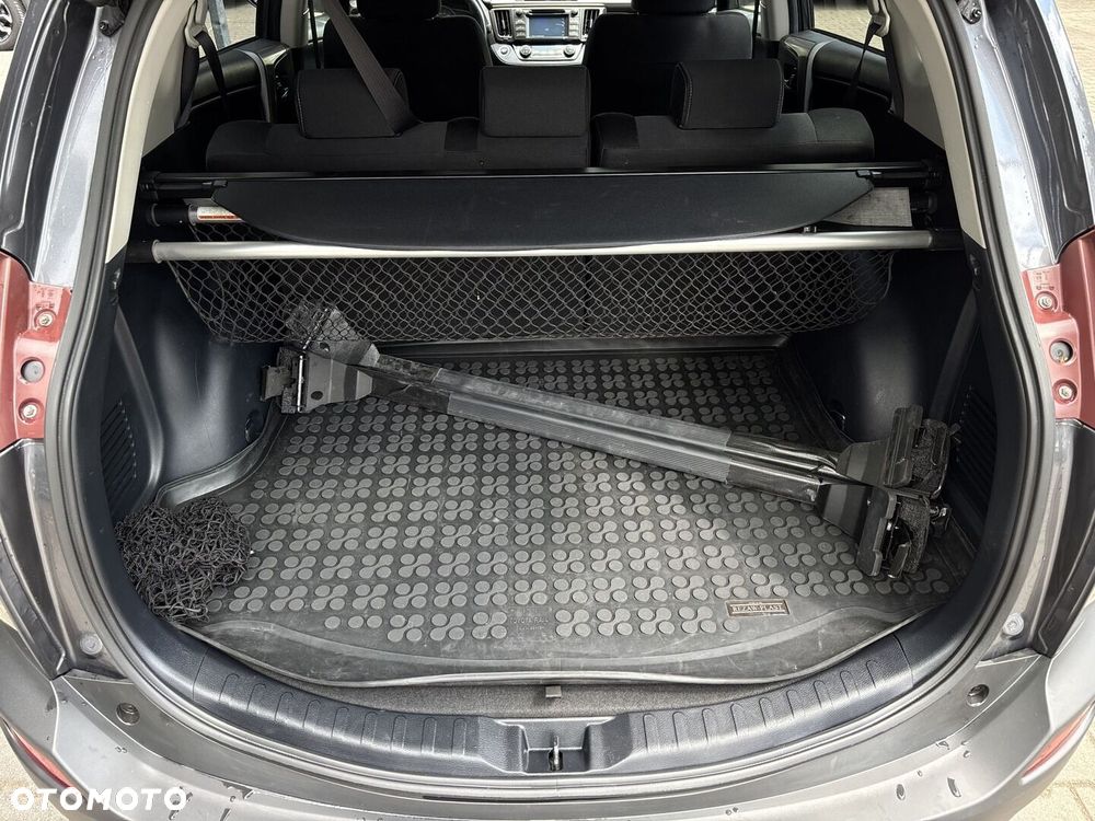 Toyota RAV4 - 18