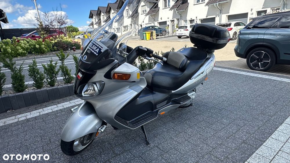 Suzuki Burgman - 13