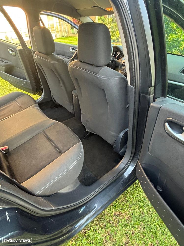 Renault Mégane Break 1.5 dCi Dynamique - 9