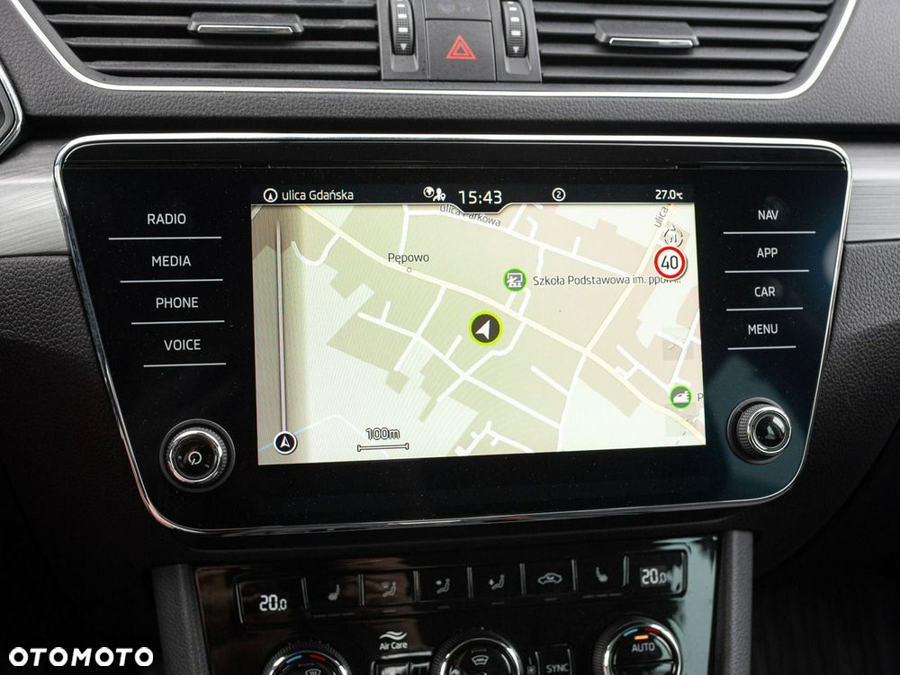Skoda Superb 2.0 TDI SCR Style DSG - 22