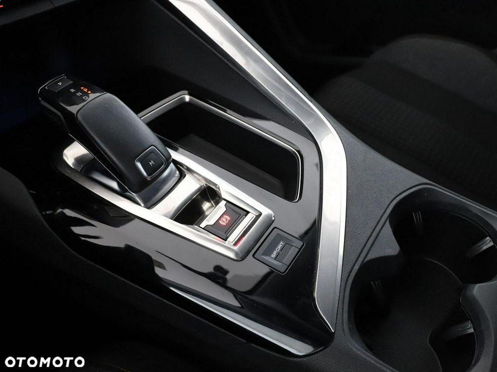 Peugeot 5008 1.2 PureTech Active S&S EAT6 - 30